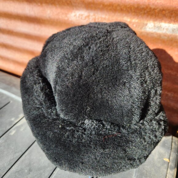 Overland sheepskin sherling cossack  hat - Picture 6 of 7
